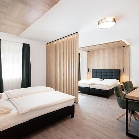 City Hotel Stockerau Luaran gambar