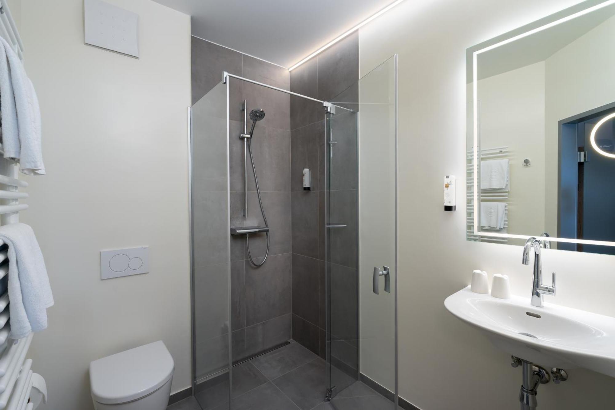 City Hotel Stockerau Luaran gambar