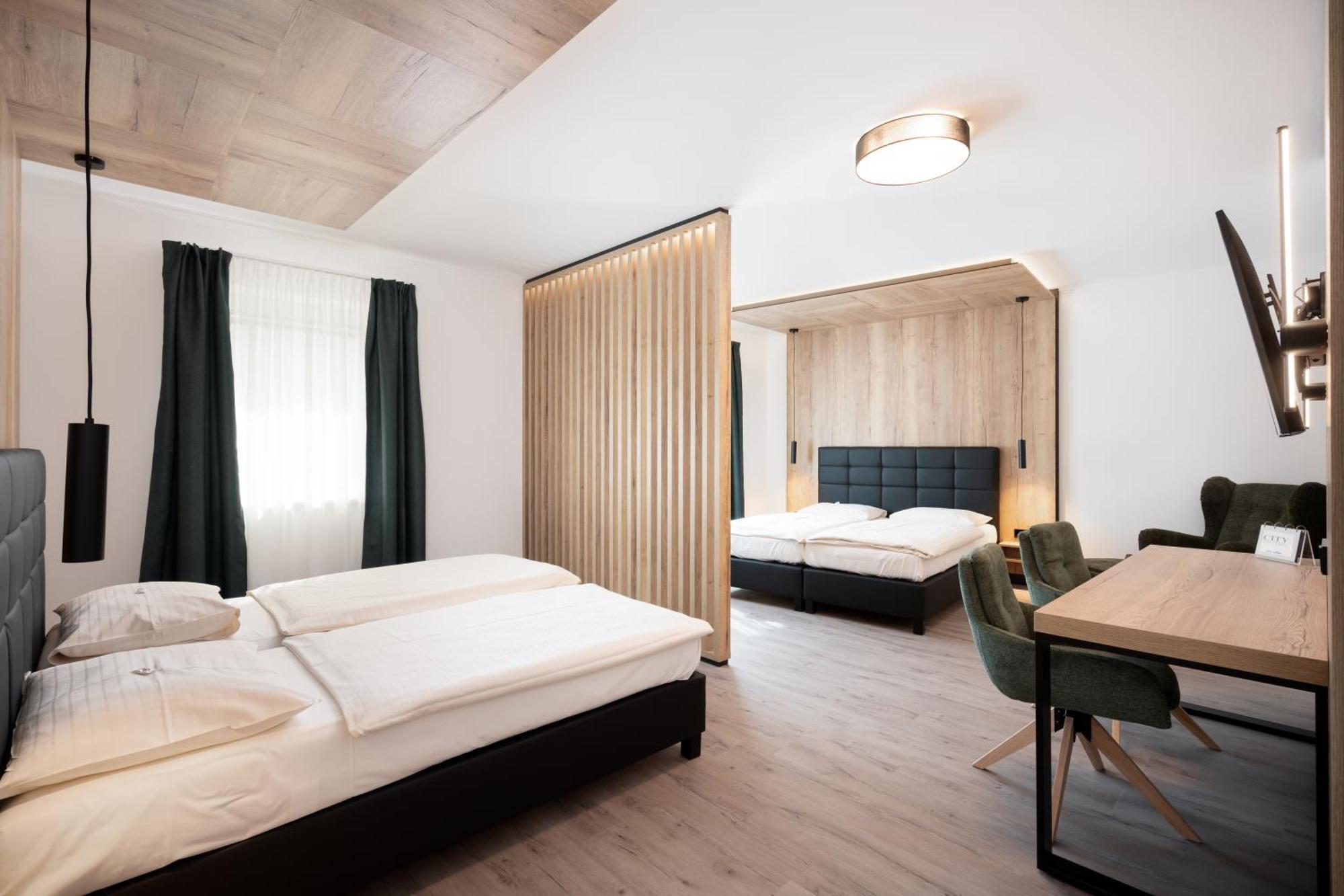 City Hotel Stockerau Luaran gambar